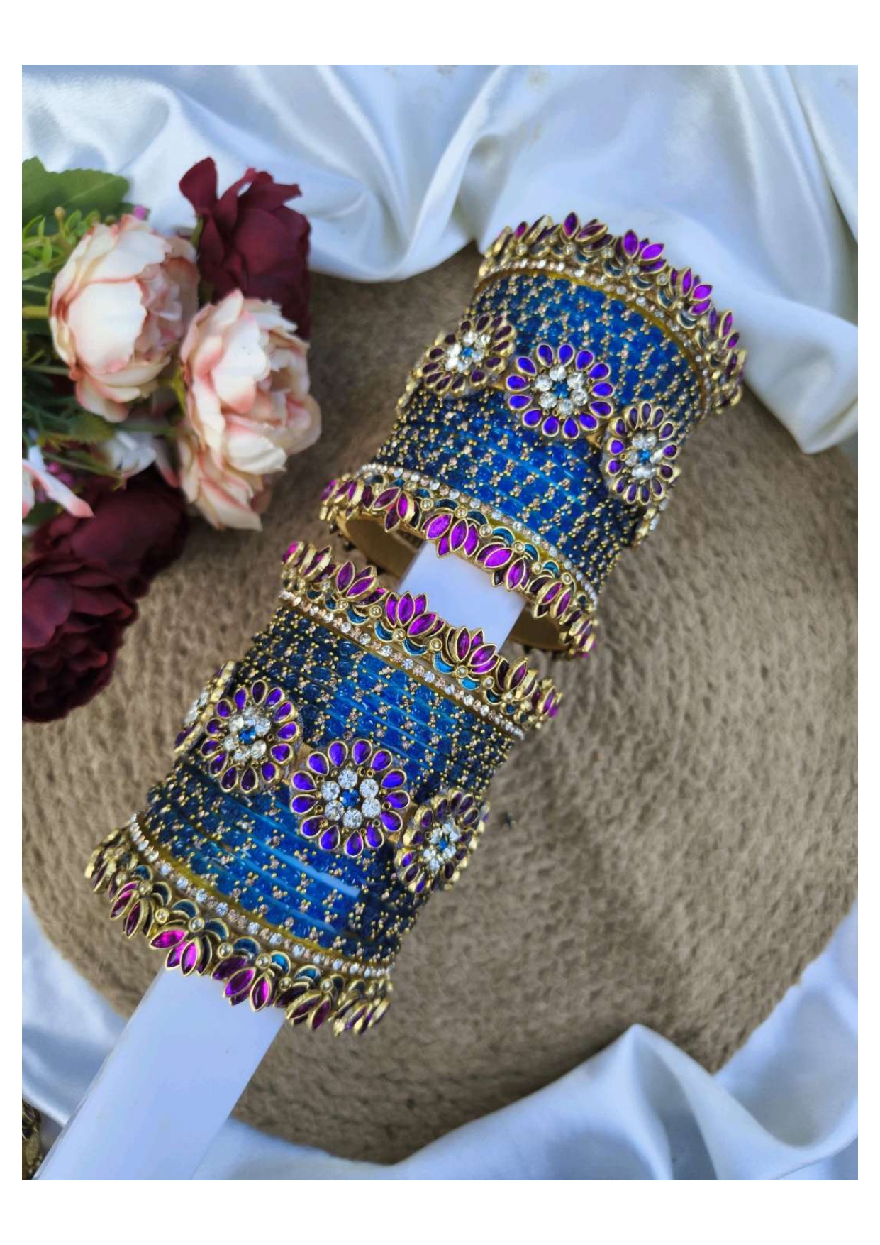 JADU (Violet with Dark sky blue)
