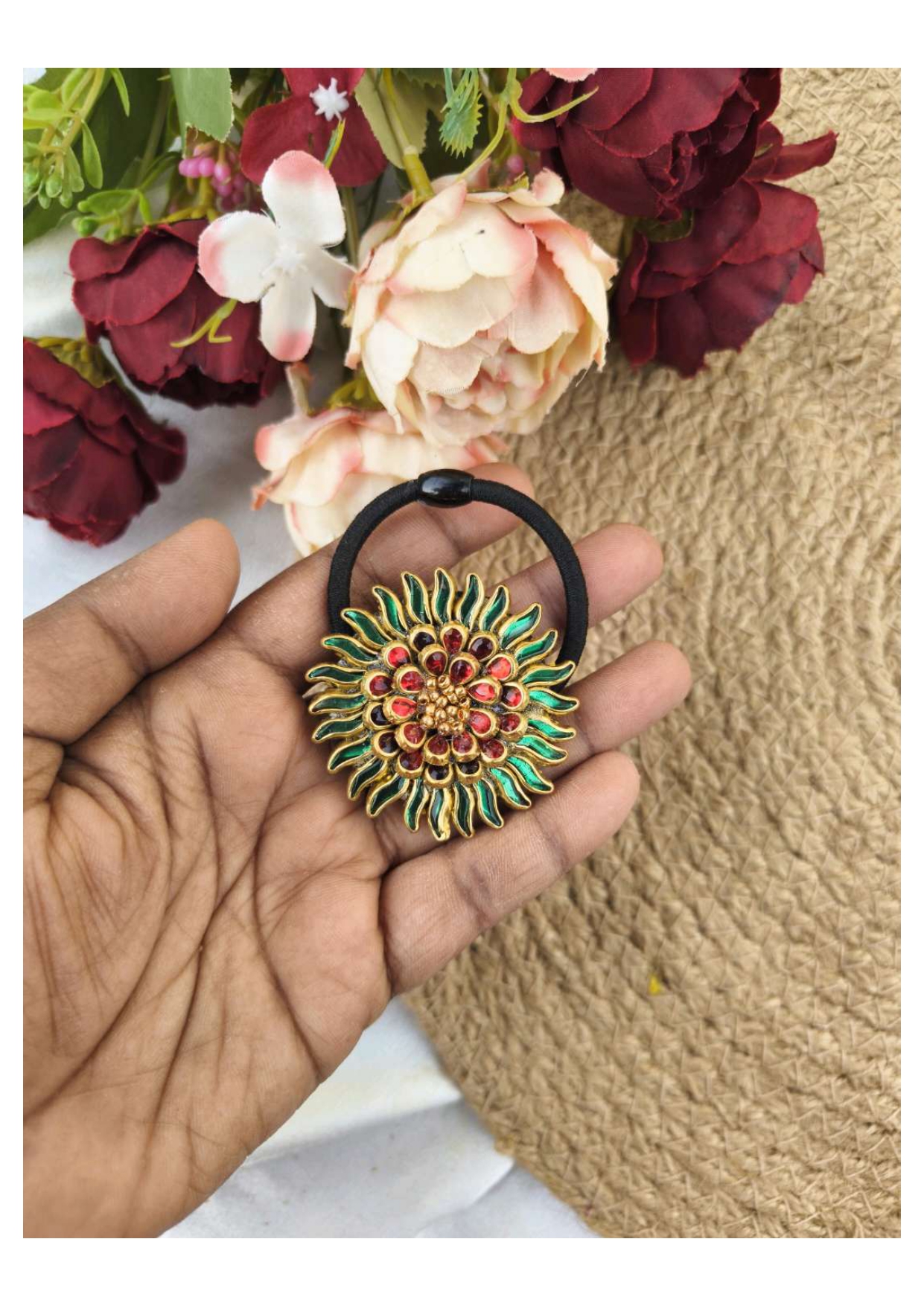MARYGOLD (RED WITH GREEN)