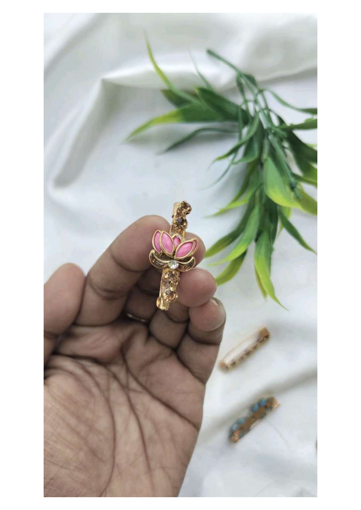 Lotus with crystal brooch pin